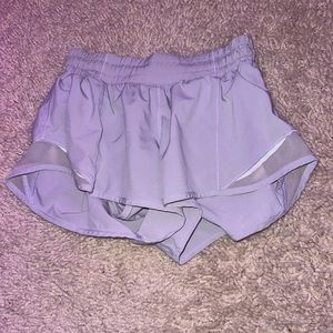 periwinkle lululemon hotty hots low rise (2.5 in)